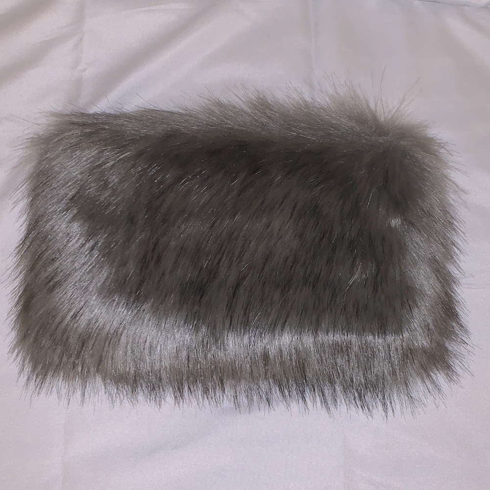 Faux Fur Clutch💎